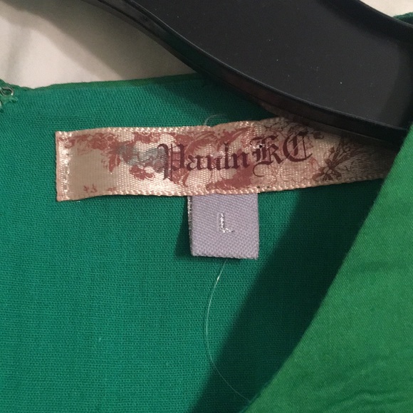 Green dress - Picture 3 of 3